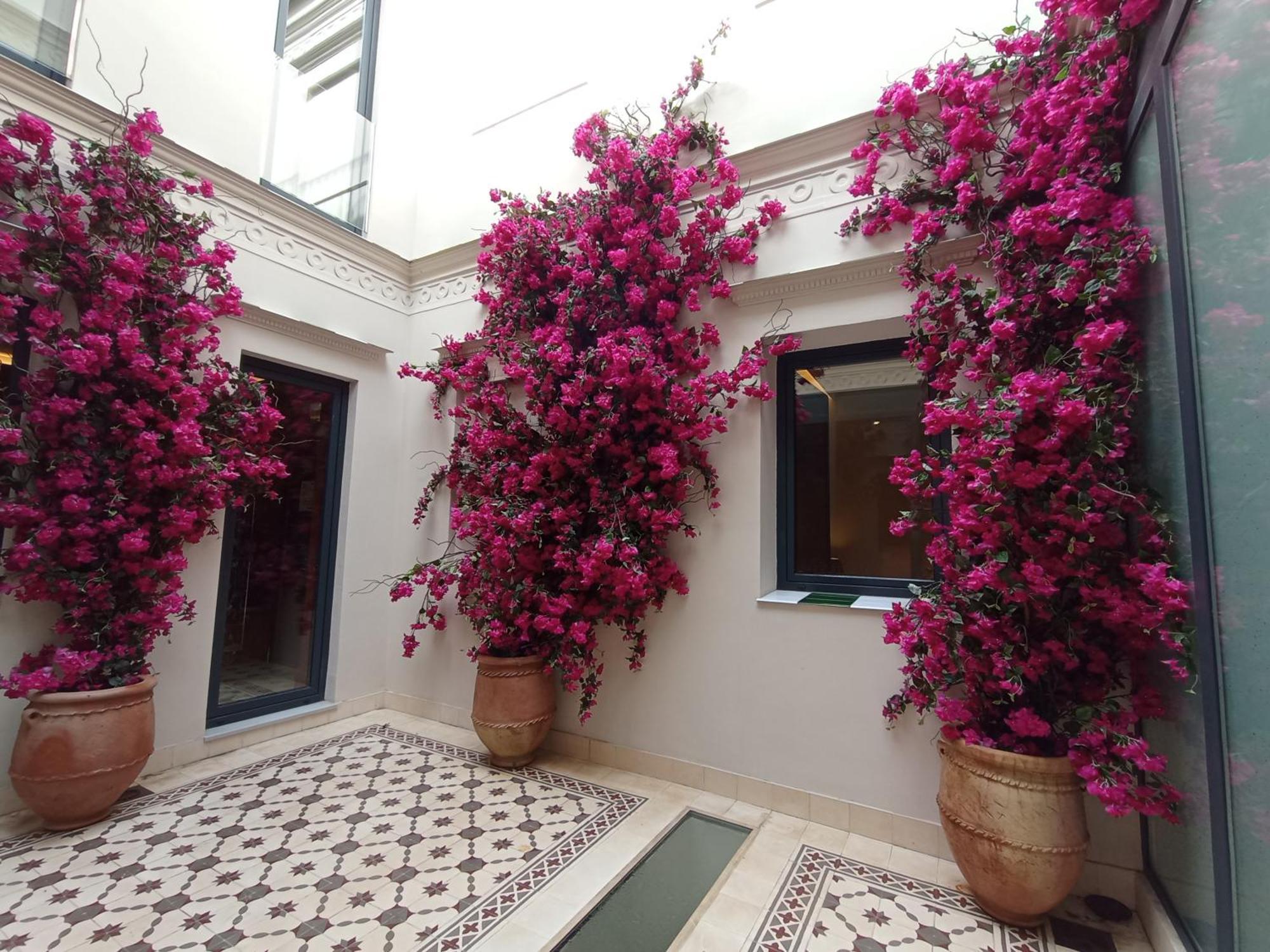 Uma Suites Parada Del Marques Sevilla Dış mekan fotoğraf