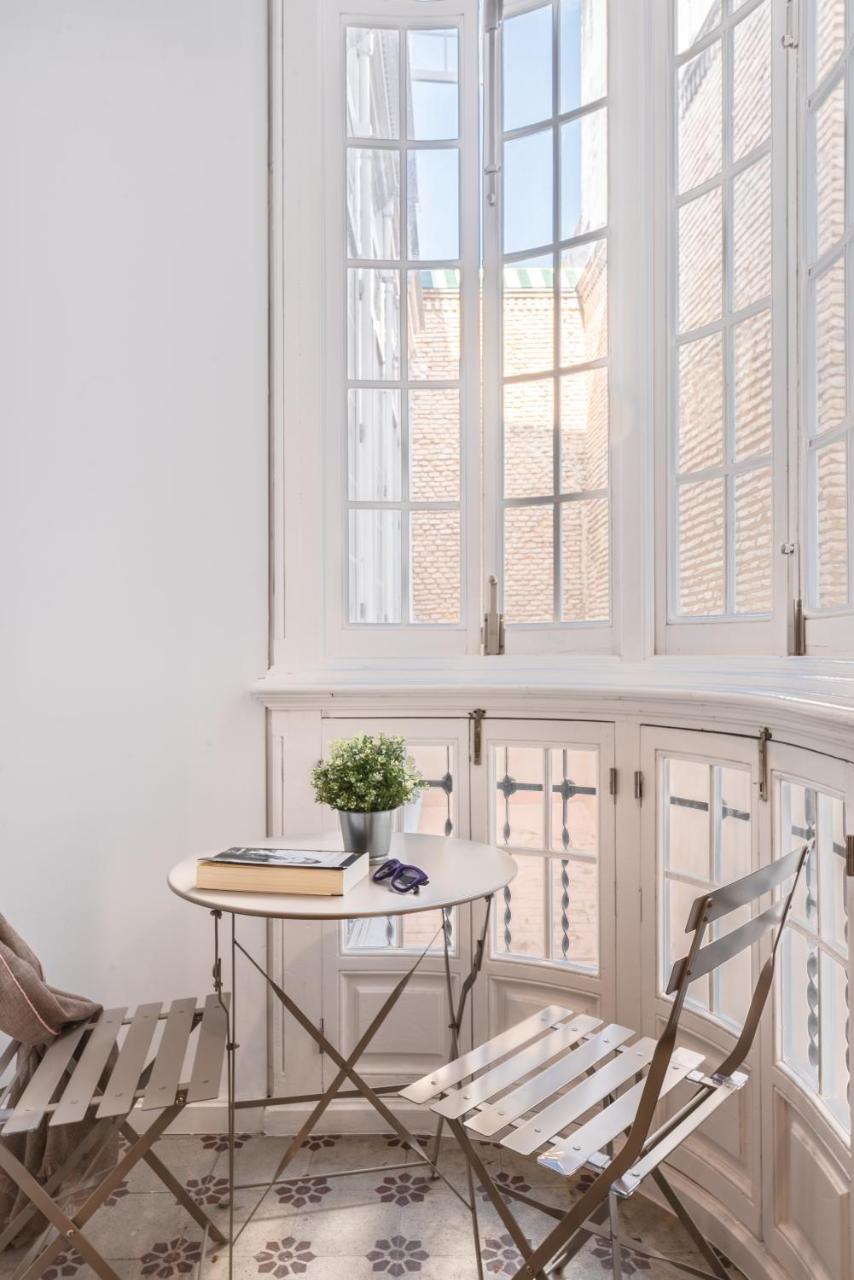 Uma Suites Parada Del Marques Sevilla Dış mekan fotoğraf